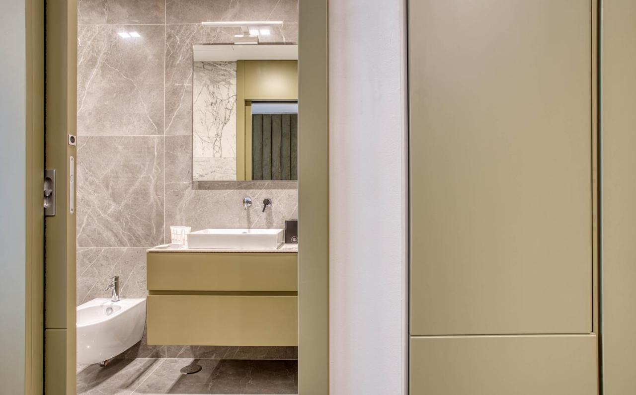 Le Suite Del Corso The Smart Boutique Aparthotel By Ospitami Milan Exterior photo
