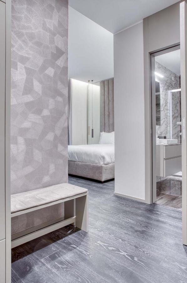 Le Suite Del Corso The Smart Boutique Aparthotel By Ospitami Milan Exterior photo